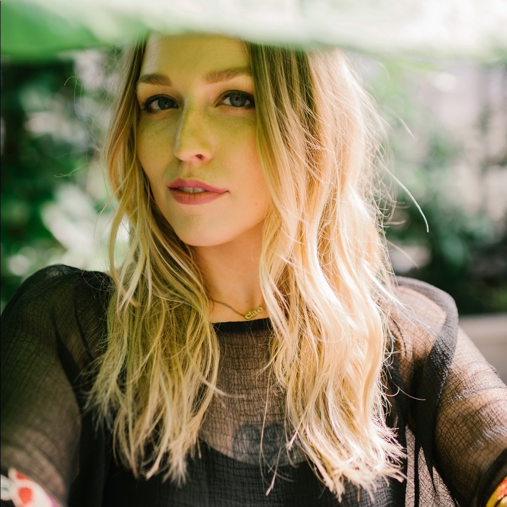 Meet your Posher, Teddi